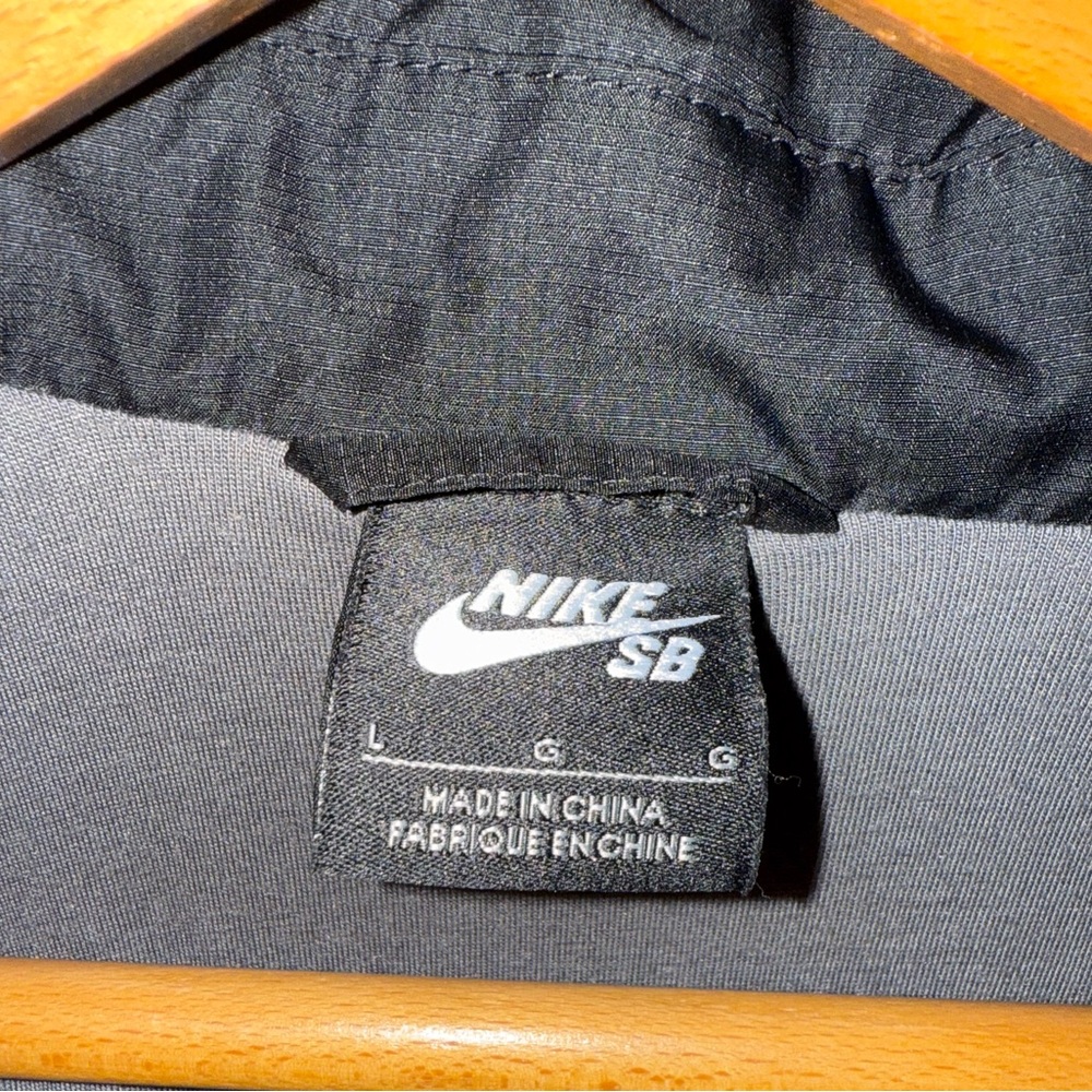 Nike SB Black Coaches Jacket - Picture 3 of 4